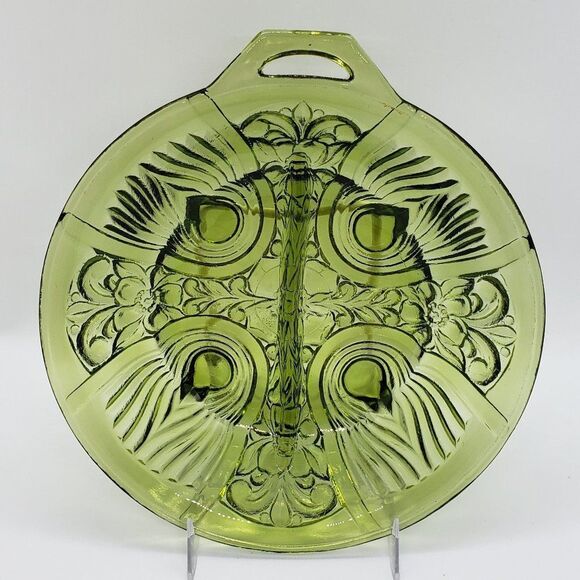 Indiana Glass Vintage Killarney Avocado Green Divided Relish Dish or Bowl - Picture 1 of 7